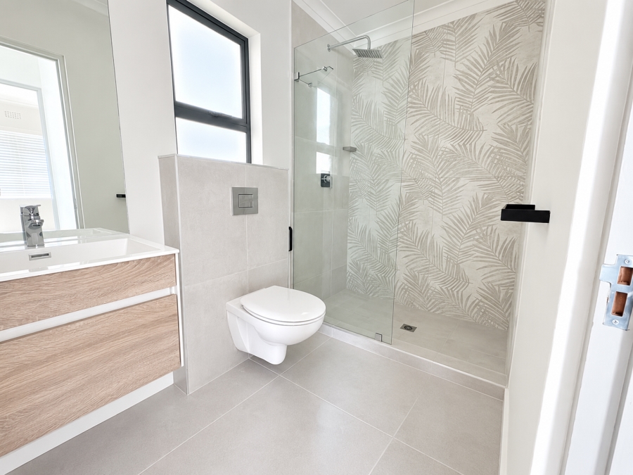 To Let 2 Bedroom Property for Rent in Table View Western Cape